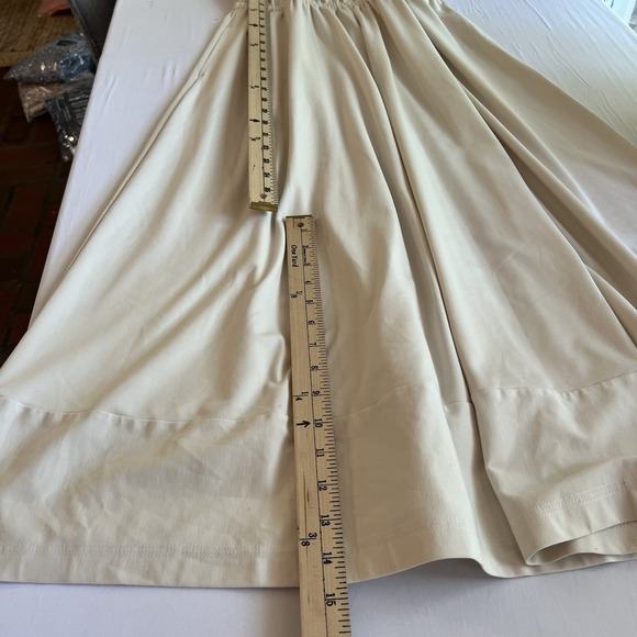 BANANA REPUBLIC Cream Romper‎ Dress Cut Out Back Coastal Beach Flowy Size MEDIUM - Picture 6 of 8